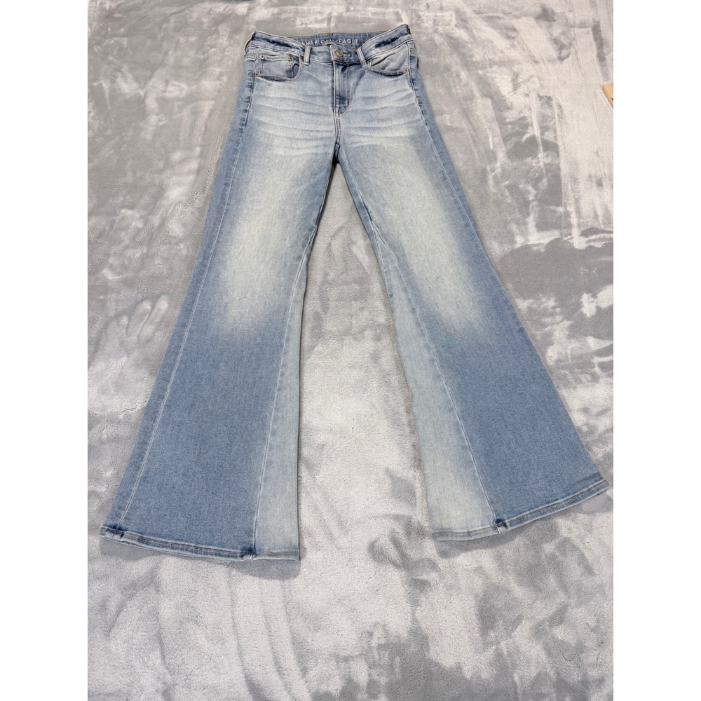 American Eagle Super Hi-Rise Crop Flare Jeans Light Wash Ne(x)t Level Stretch 2R